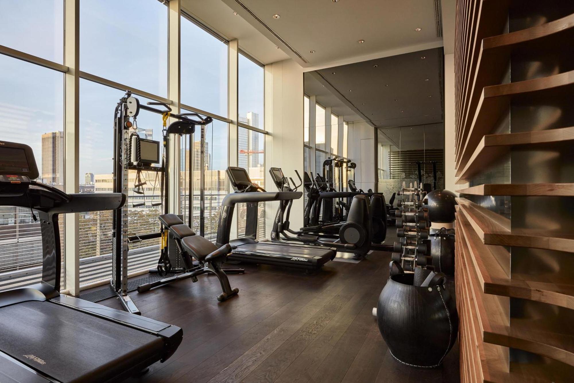 Roomers Frankfurt Central, Autograph Collection Hotel