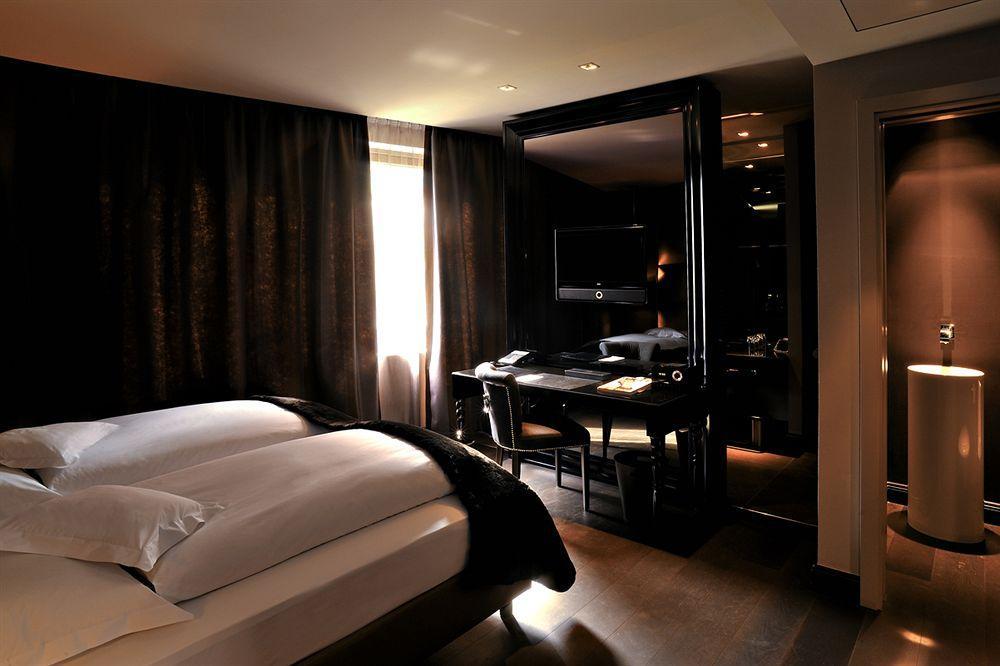 Roomers Frankfurt Central, Autograph Collection Hotel 5*