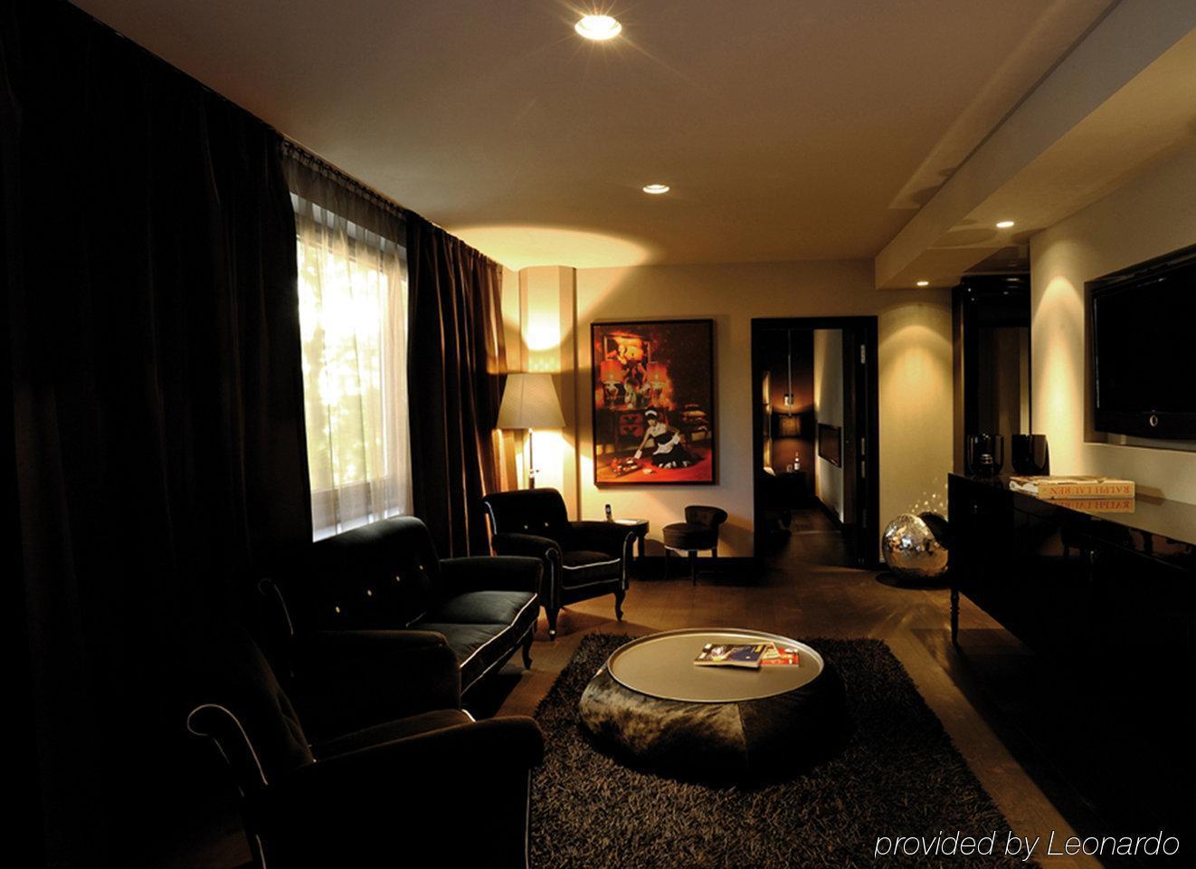 Roomers Frankfurt Central, Autograph Collection Hotel 5*