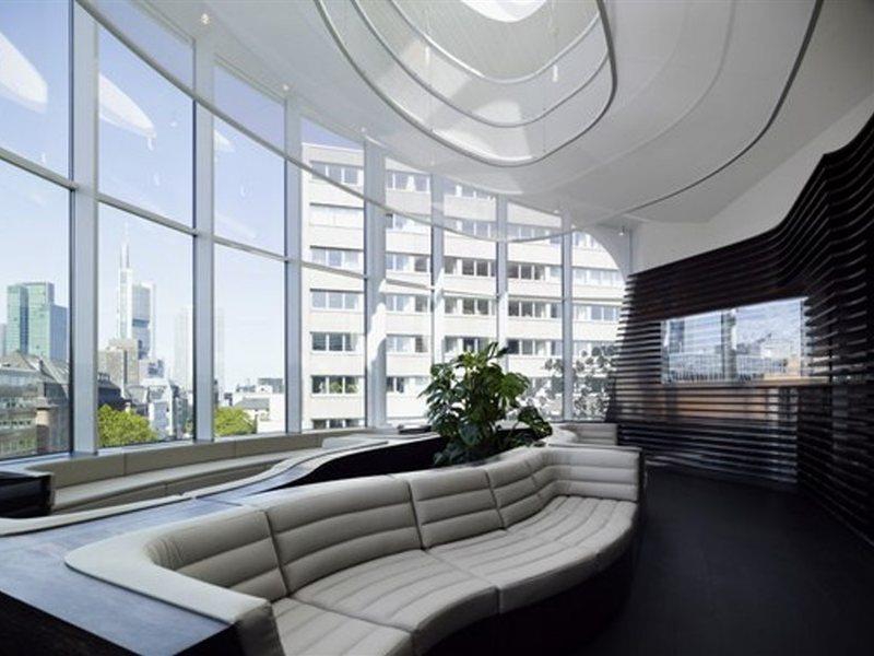 Roomers Frankfurt Central, Autograph Collection